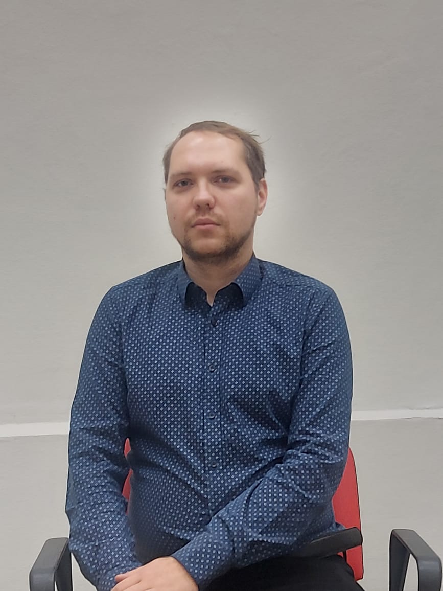 Овсянников Яков Евгеньевич.